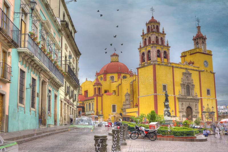 Iglesia Amarilla En El Guanajuato, México Imagen de archivo editorial - Imagen de hermoso, cityscape: 56783659 Iglesia Amarilla En El Guanajuato, México Imagen de archivo editorial - Imagen de hermoso, cityscape: 56783659