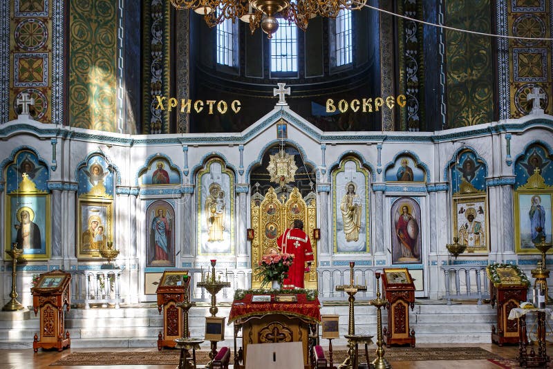 Iglesia Cristiana Ortodoxa Dentro. Easter 01052018 Glukhov Ucrania Imagen  de archivo - Imagen de ortodoxo, arte: 191732099