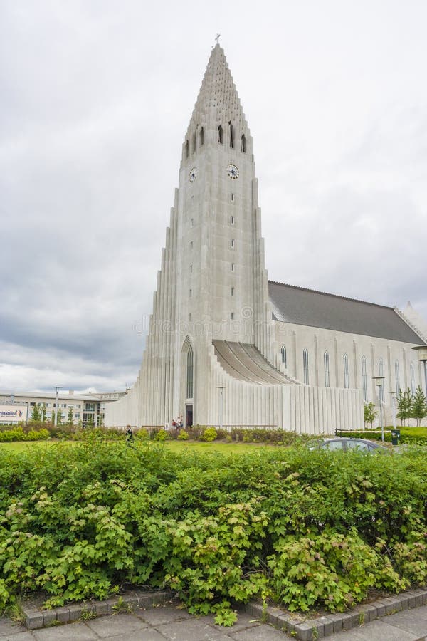 Iglesia De Hallgrimur En Reykjavic Foto editorial - Imagen de noche,  urbano: 37669356