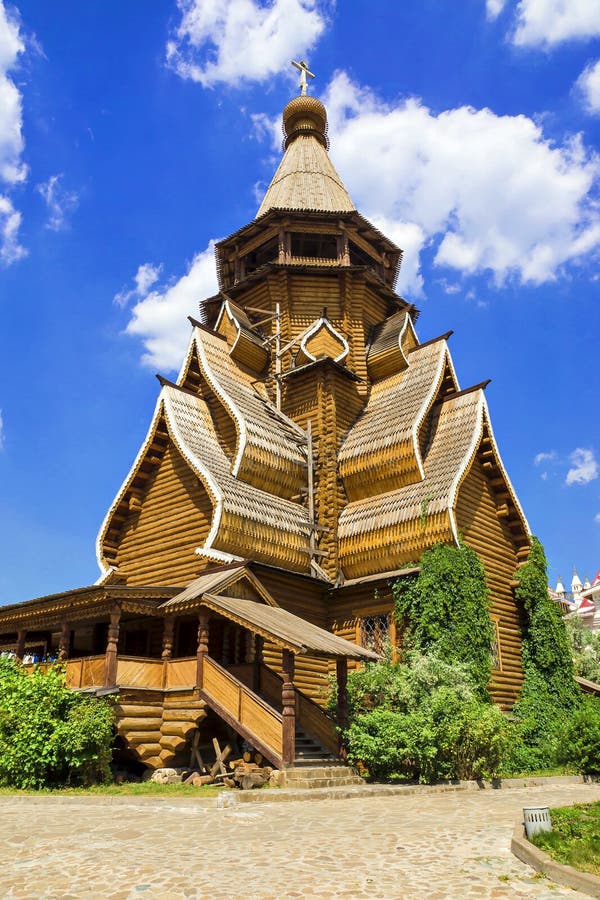 Iglesia de madera en el Izmailovo el Kremlin, Moscú, Rusia imágenes de archivo libres de regalías Iglesia de madera en el Izmailovo el Kremlin, Moscú, Rusia imágenes de archivo libres de regalías