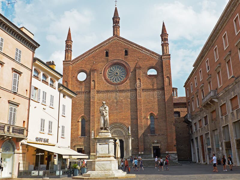 Iglesia de San Francesco de Piacenza. Emilia-Romaña. Italia imagenes de archivo