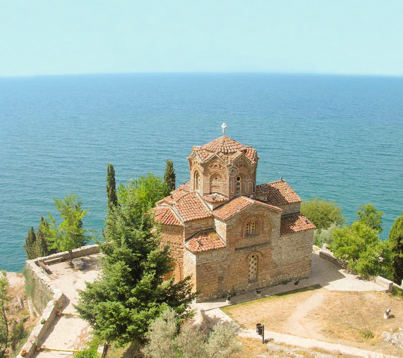 Iglesia De San Juan Evangelista Foto de archivo Imagen de charca