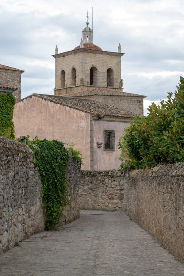 Iglesia de Santa Maria la Mayor (Trujillo, España imagen de archivo libre de regalías Iglesia de Santa Maria la Mayor (Trujillo, España imagen de archivo libre de regalías