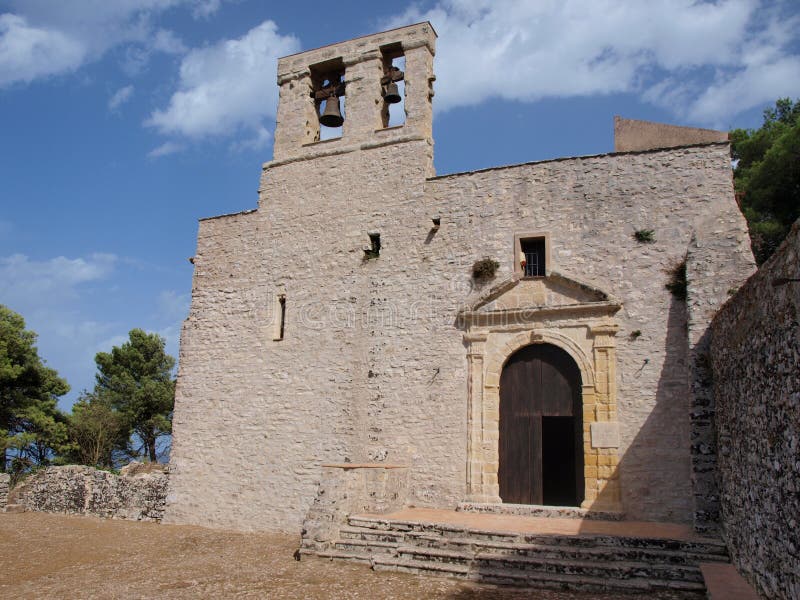 Iglesia De Santa Ursula, Erice, Sicilia, Italia Imagen de archivo - Imagen  de templo, sicilia: 45137153