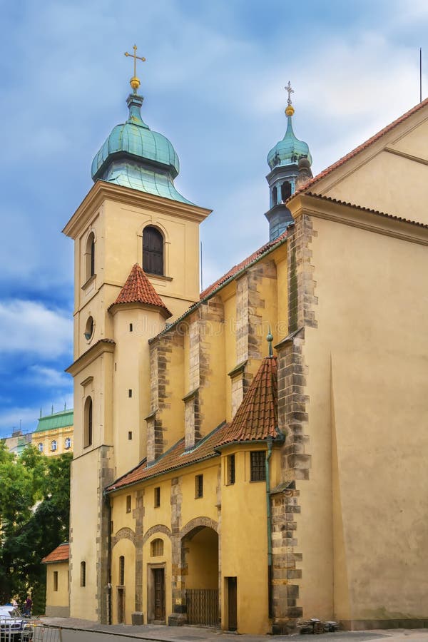 Iglesia Del Santo Espíritu Praga República Checa Imagen de archivo - Imagen  de turismo, ciudad: 240450511