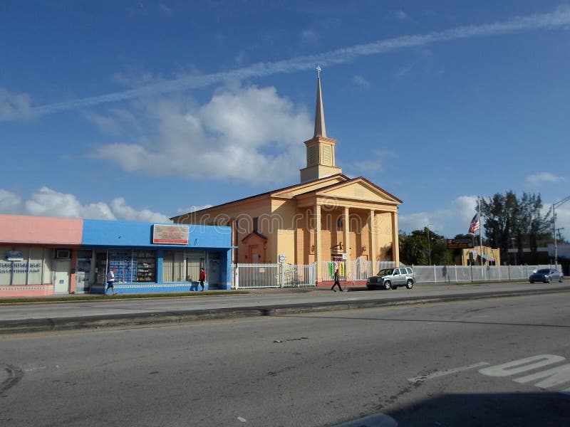 Iglesia Episcopal De Todos Los Santos Miami Fl Usa Fotografía editorial - Imagen de nubes, unido: 208284962 Iglesia Episcopal De Todos Los Santos Miami Fl Usa Fotografía editorial - Imagen de nubes, unido: 208284962