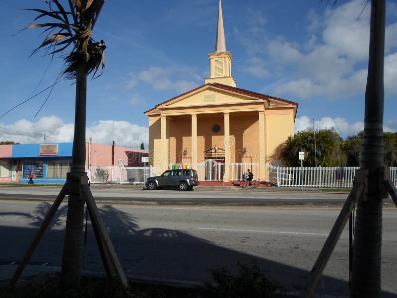 Iglesia Episcopal De Todos Los Santos Miami Fl Usa Imagen de archivo  editorial - Imagen de iglesia, avenida: 208285174