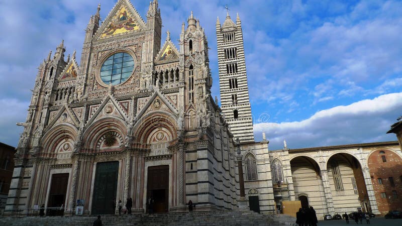 Iglesia Muy Hermosa En Italia Imagen editorial - Imagen de hermoso, vivo: 45997760 Iglesia Muy Hermosa En Italia Imagen editorial - Imagen de hermoso, vivo: 45997760