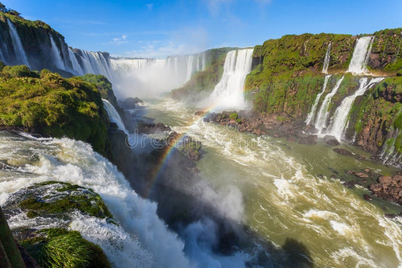 Iguazuet Falls royaltyfri bild Iguazuet Falls royaltyfri bild