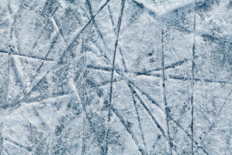 Ijshockeypiste met sporen van vleten stock fotografie Ijshockeypiste met sporen van vleten stock fotografie