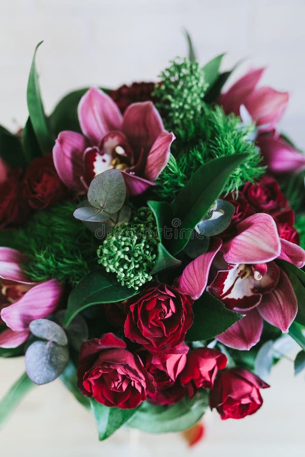 Il bello mazzo delicato dei fiori si chiude su fotografia stock libera da diritti Il bello mazzo delicato dei fiori si chiude su fotografia stock libera da diritti