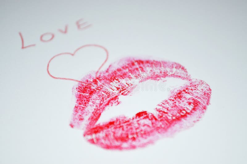 Il Di Amore Del E Scritto Sulla Carta Con Il Bacio Del Rossetto Fotografia Stock Immagine Di Full Disegno