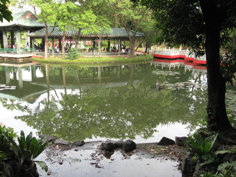 Il giardino giapponese, parco di Rizal, Manila, Filippine fotografia stock libera da diritti Il giardino giapponese, parco di Rizal, Manila, Filippine fotografia stock libera da diritti