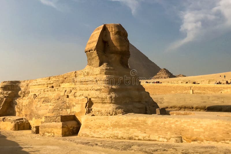 Il grande Sphinx Sphinx egiziano La settima meraviglia del mondo Megaliti antiche immagine stock libera da diritti Il grande Sphinx Sphinx egiziano La settima meraviglia del mondo Megaliti antiche immagine stock libera da diritti