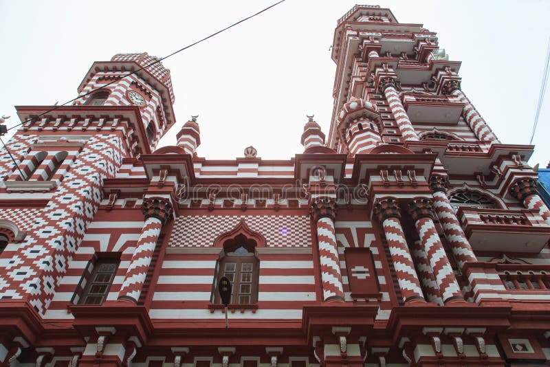 Il Jamiul Alfar Masjid o conosciuto comunemente come la moschea rossa a Pettah - Colombo fotografia stock Il Jamiul Alfar Masjid o conosciuto comunemente come la moschea rossa a Pettah - Colombo fotografia stock