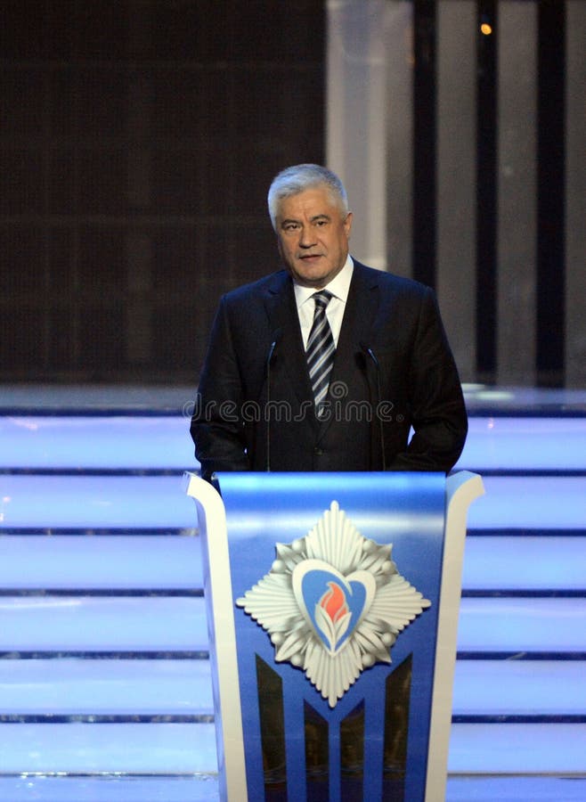 Il ministro degli affari interni della Federazione Russa Vladimir Kolokoltsev alla cerimonia di assegnazione dei vincitori del wa immagini stock libere da diritti Il ministro degli affari interni della Federazione Russa Vladimir Kolokoltsev alla cerimonia di assegnazione dei vincitori del wa immagini stock libere da diritti