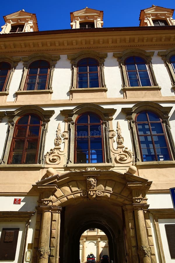 , il palazzo di Wallenstein, che è stato stabilito come il sedile del senato del Parlamento della repubblica Ceca immagini stock , il palazzo di Wallenstein, che è stato stabilito come il sedile del senato del Parlamento della repubblica Ceca immagini stock