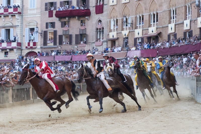 Il Palio di Siena fotografia stock libera da diritti Il Palio di Siena fotografia stock libera da diritti