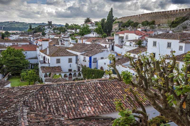 Il Portogallo, Obidos - villaggio urbano ed il castello fotografia stock libera da diritti Il Portogallo, Obidos - villaggio urbano ed il castello fotografia stock libera da diritti