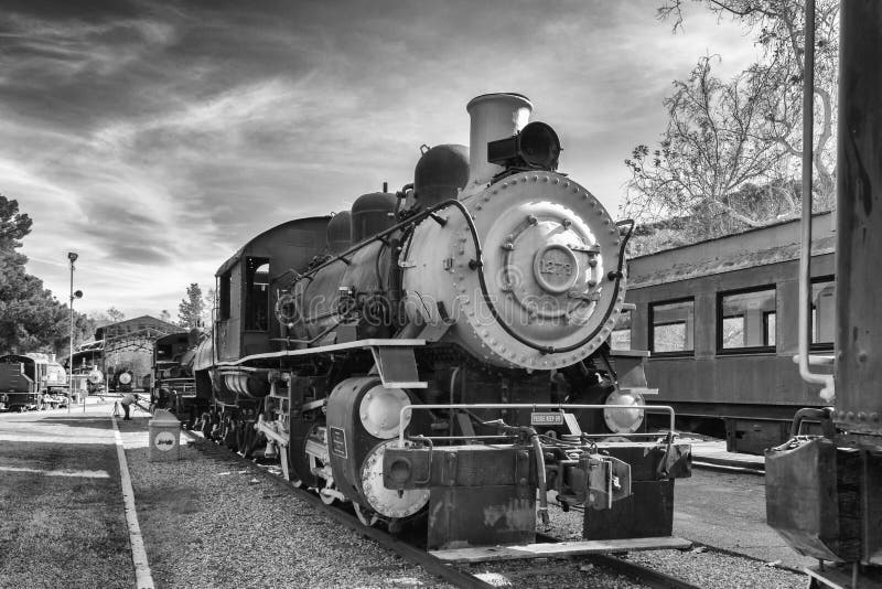 Il vecchio treno in bianco e nero immagini stock libere da diritti Il vecchio treno in bianco e nero immagini stock libere da diritti