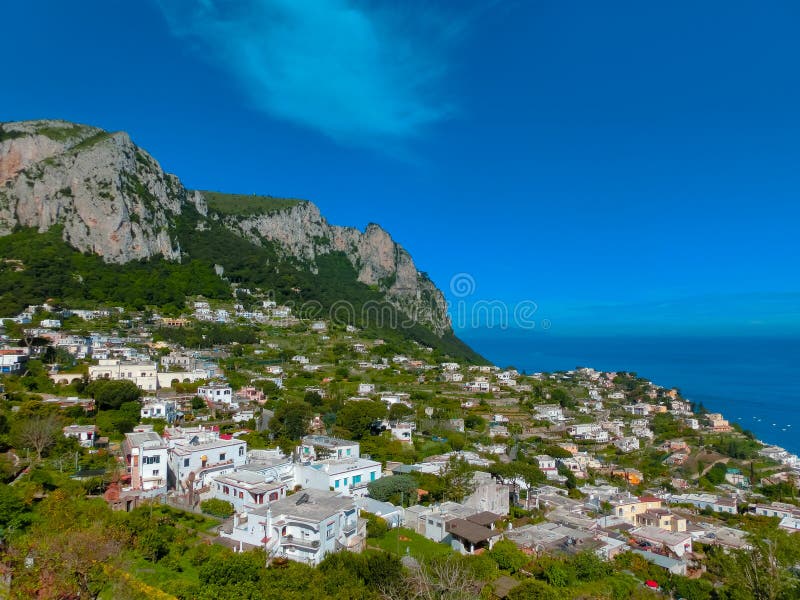 A ilha bonita de Capri imagens de stock royalty free A ilha bonita de Capri imagens de stock royalty free