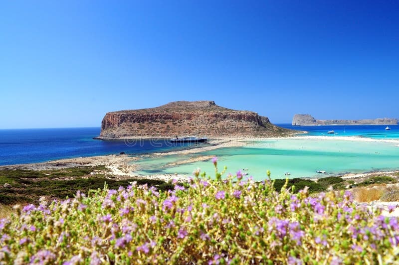 Ilha da lagoa e do Gramvousa de Balos na Creta, Grécia fotos de stock Ilha da lagoa e do Gramvousa de Balos na Creta, Grécia fotos de stock