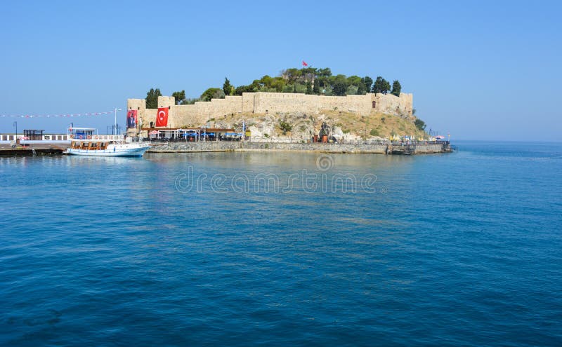 Ilha do pombo em Kusadasi, Turquia fotos de stock Ilha do pombo em Kusadasi, Turquia fotos de stock