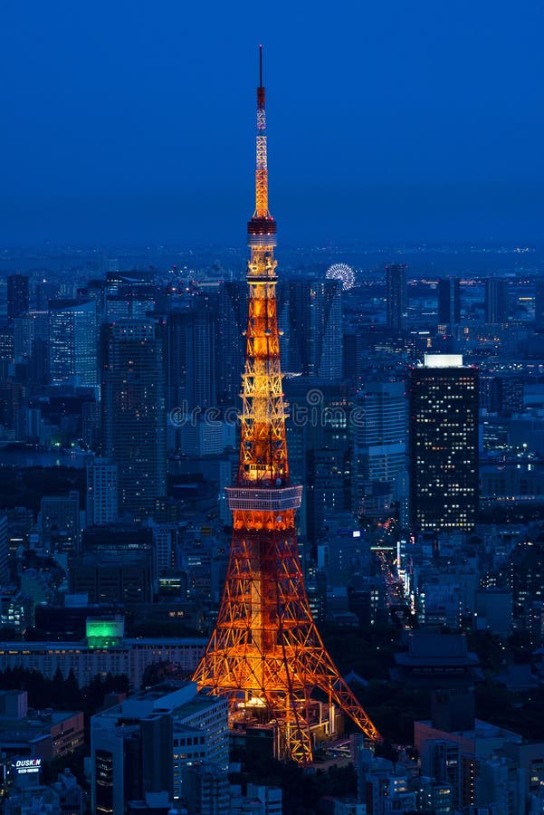 Illuminated Tokyo Tower and Skyline at Night from Roppongi Hills ...