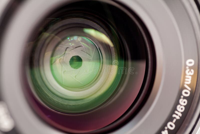Illustrativa redaktörs- foto och detaljer av Sony a7 den mirrorless kameran arkivbilder Illustrativa redaktörs- foto och detaljer av Sony a7 den mirrorless kameran arkivbilder