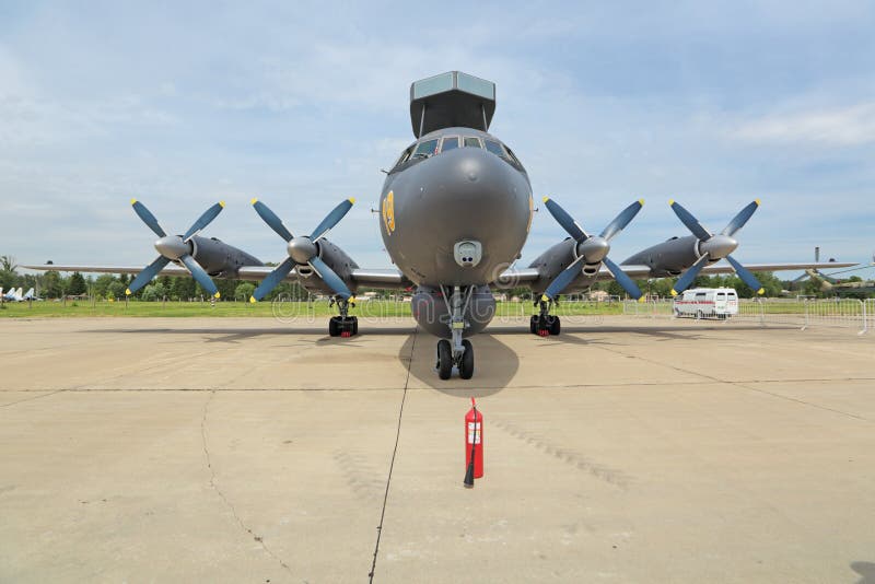 Ilyushin Il-38 delfin arkivbild Ilyushin Il-38 delfin arkivbild