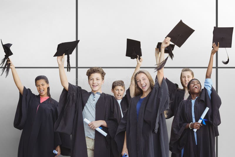 Image composée des étudiants tenant des taloches images stock Image composée des étudiants tenant des taloches images stock