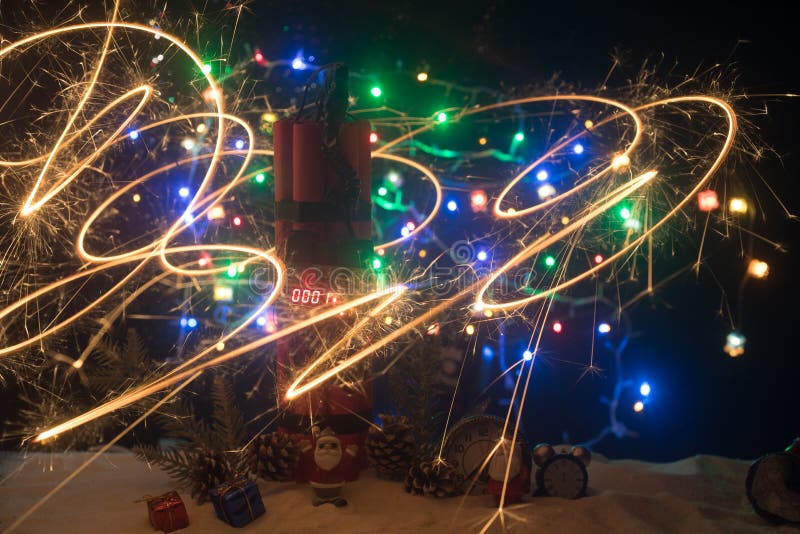 Concept Drôle De Noël Et Du Nouvel An. Bombe À Retardement