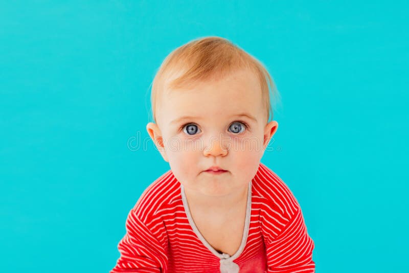 Image de bébé doux, portrait de plan rapproché d'enfant images stock Image de bébé doux, portrait de plan rapproché d'enfant images stock