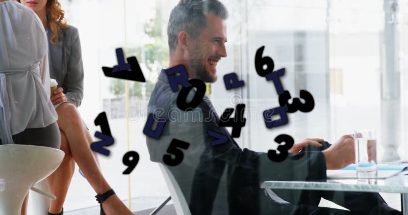 Imagine a procesării numerelor asupra unui om de afaceri caucazian în funcție royalty free stock photography