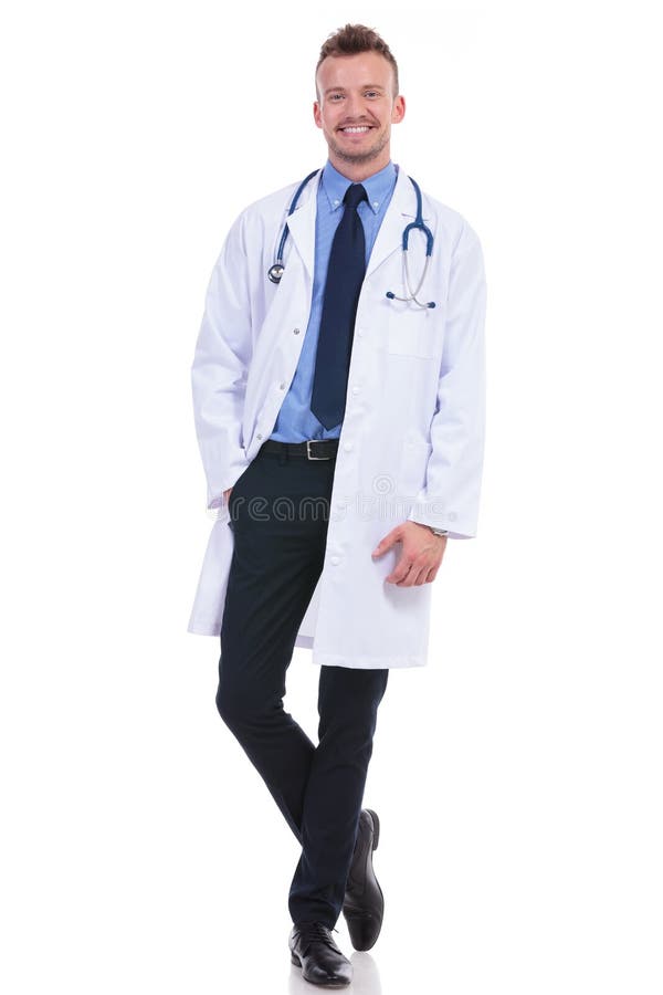 Fotografia de corpo inteiro de um jovem médico imagem de stock