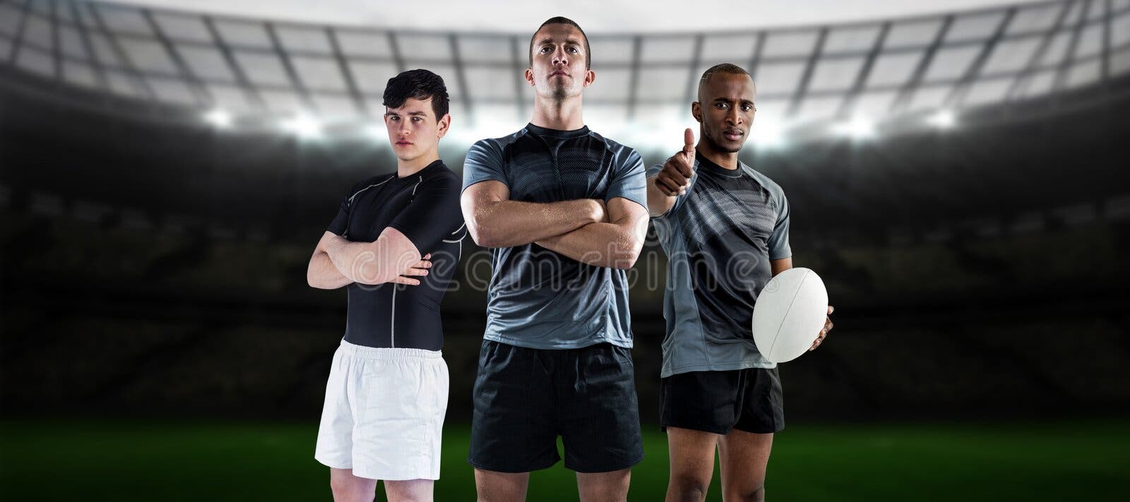 Retrato De Vários Jovens Jogadores De Rugby Segurando Uma Bola De Rúgbi  Enquanto Se Posicionavam Com Os Braços Cruzados Fora Do Ca Foto de Stock -  Imagem de jogador, rubi: 251796016