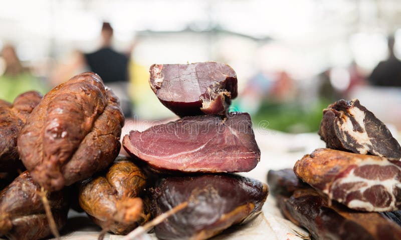 Imagem do close-up do presunto secado e fumado foto de stock