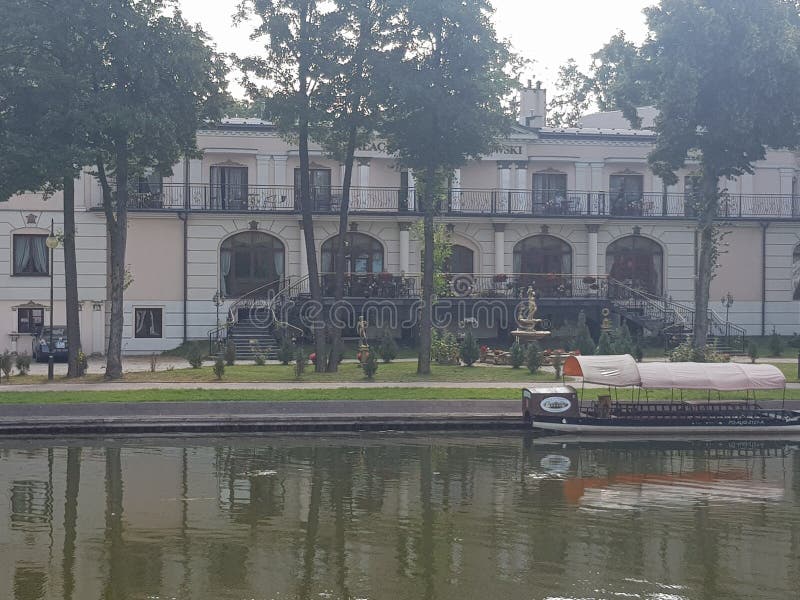 Imagem incrível do antigo prédio do rio foto de stock royalty free