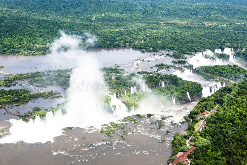Imagen aérea de Iguazu Falls, la Argentina, el Brasil imágenes de archivo libres de regalías Imagen aérea de Iguazu Falls, la Argentina, el Brasil imágenes de archivo libres de regalías