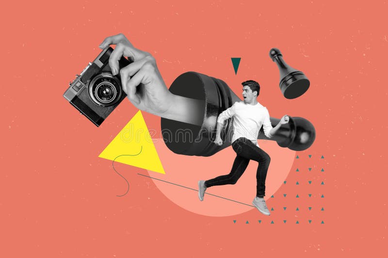 Imagen compuesta concepto de collage creativo de persona asustada mirar atrás corriendo de una cámara vintage aislada a gran mano libre illustration