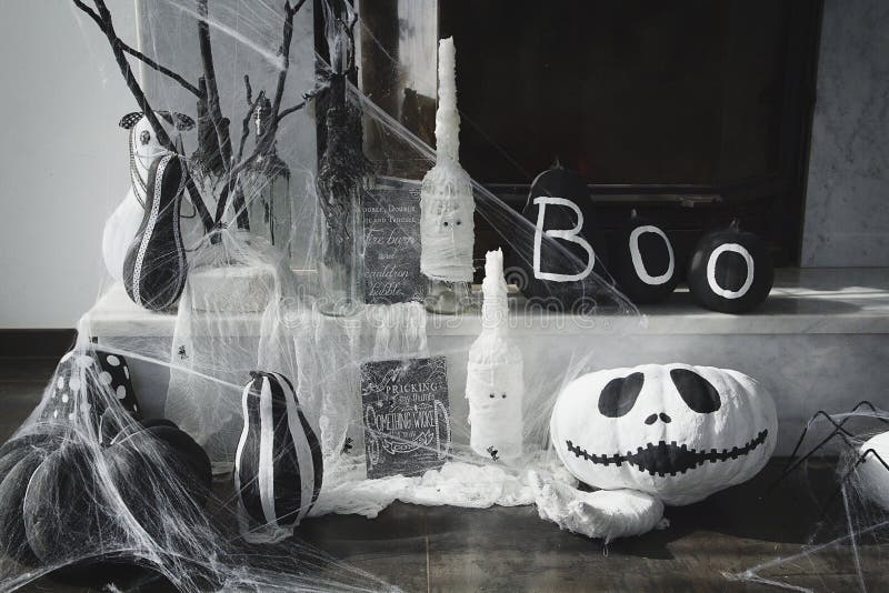Imagen del pumpkie con el spiderweb alrededor Concepto de Víspera de Todos los Santos foto de archivo libre de regalías Imagen del pumpkie con el spiderweb alrededor Concepto de Víspera de Todos los Santos foto de archivo libre de regalías