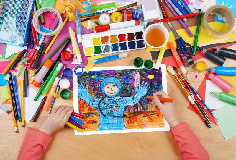 Imagine de desen pentru copii astronauți explorarea conceptului de spațiu al planetei roșii, vedere de sus, cu pictura creionului stock photography
