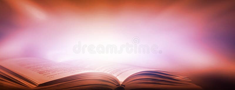 Tưởng tượng bạn đang ngồi trong thư viện với hàng trăm quyển sách xung quanh, chìm đắm trong từng trang sách, thức đêm đến sáng. Hình ảnh rất thích hợp để thức tỉnh niềm đam mê và cảm hứng đó.