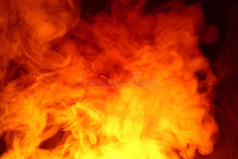 Imitatie van heldere flitsen van oranjerode vlam Achtergrond van samenvatting gekleurde rook