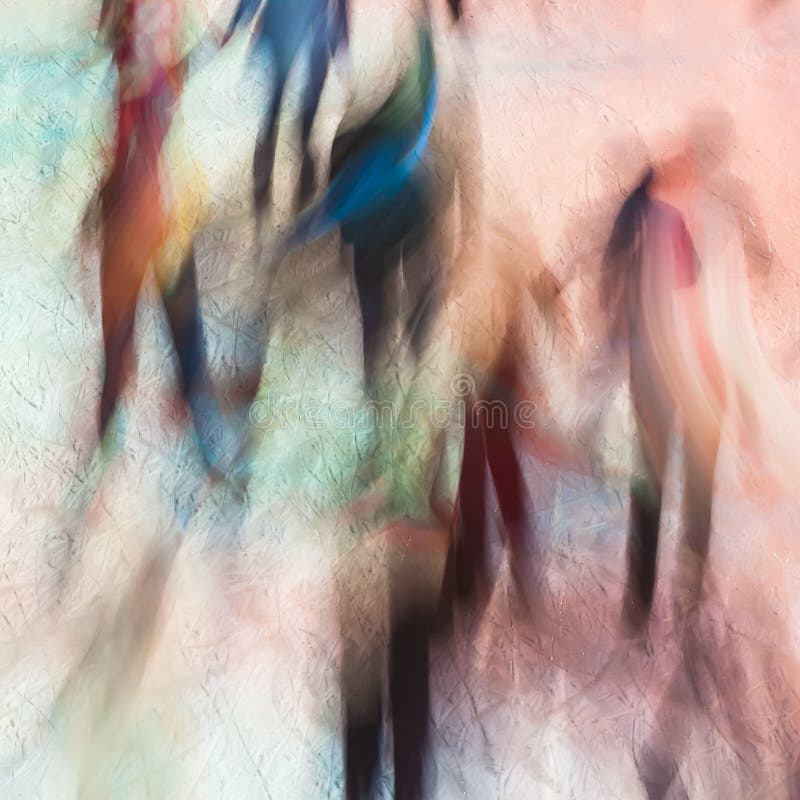 Immagine vaga delle siluette della gente sulla pista di pattinaggio come di angeli colorati multi Ghiaccio magico Priorità bassa fotografia stock Immagine vaga delle siluette della gente sulla pista di pattinaggio come di angeli colorati multi Ghiaccio magico Priorità bassa fotografia stock