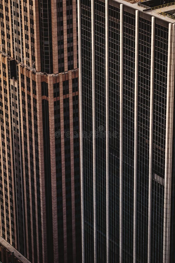 Immagine verticale di un edificio abstract highrise a new york immagine stock