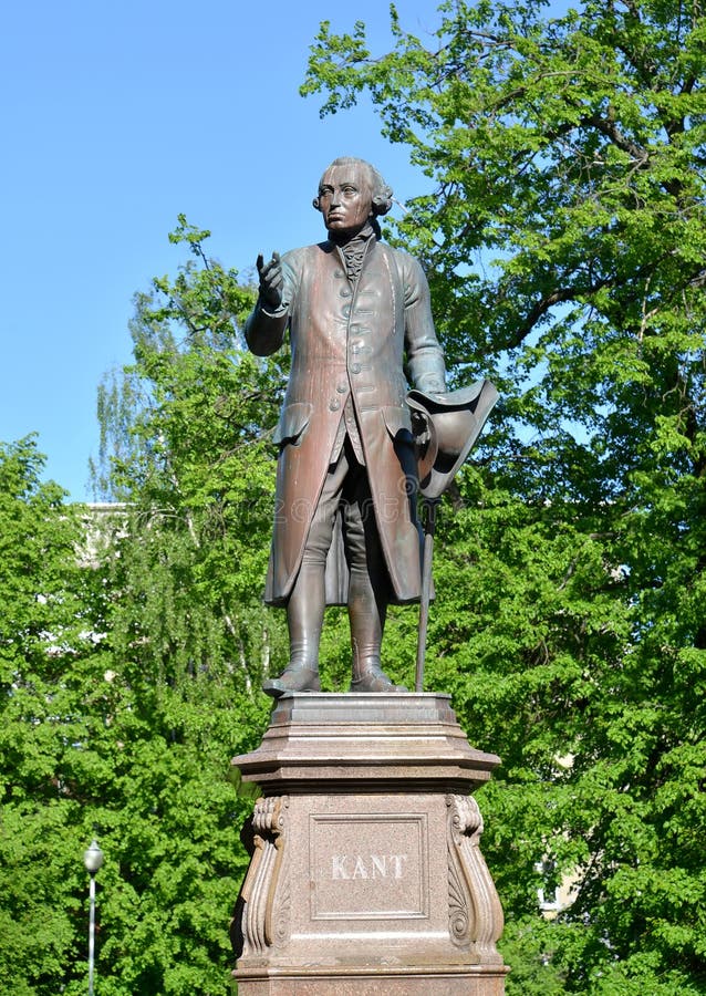 van gallon Beheren Immanuel Kant`s Sculpture in Bright May Day. Kaliningrad Stock Photo -  Image of kaliningrad, philosopher: 118983252
