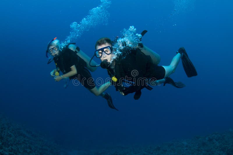 Immersione subacquea di escuba di Coupl