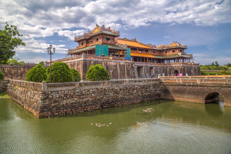 Imperialistiska Royal Palace av Nguyen dynasti i ton, Vietnam royaltyfri foto