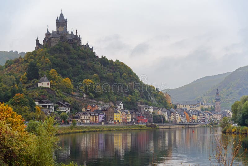 Imperiał Grodowy Cochem, Reichsburg Cochem, Niemcy - zdjęcia stock Imperiał Grodowy Cochem, Reichsburg Cochem, Niemcy - zdjęcia stock